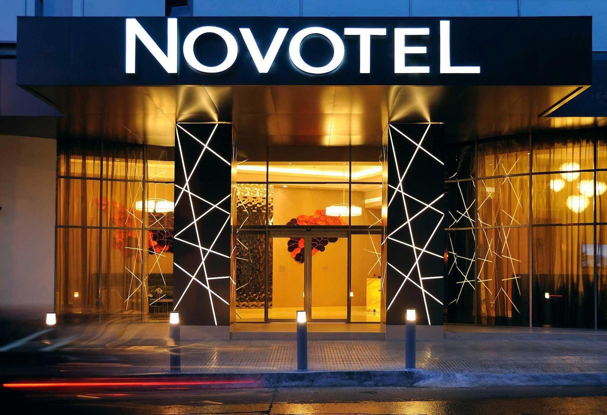 Novotel Kota Panama Bagian luar foto